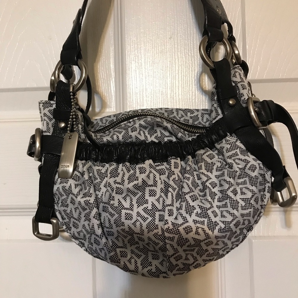 DKNY Baguette dough bag with monogram with genuine leather belts - Picture 2 of 9